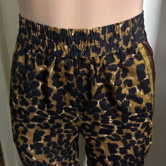 KOBI HALPERIN Women’s Aria Side-Stripe Animal-Print Cropped Pants - Picture 6 of 14